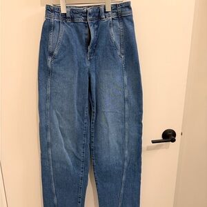 Madewell Women's Straight Leg Jeans in Blue